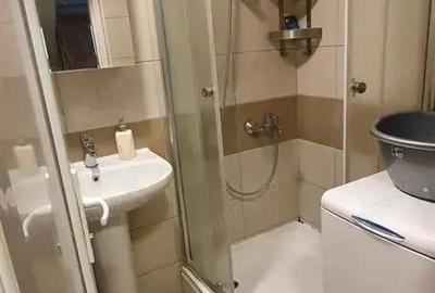 Garsonieră decomandată în P-ța Universității - 3