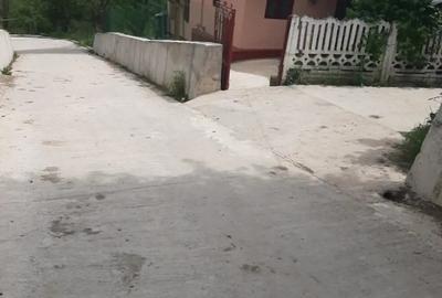 Casă cu 5 camere în Vulcana de Sus - 1