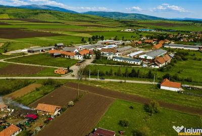 Spațiu comercial, de 9,000 mp, în Central - 10