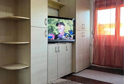Apartament cu 2 camere semidecomandat în Exterior Vest