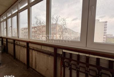 Apartament cu 3 camere, mobilat în Titan