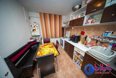 Apartament cu 2 camere semidecomandat în C5 - 2