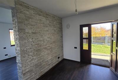 Casă individuală cu 5 camere cu Teren 600 Mp în Mitocu Dragomirnei - 3