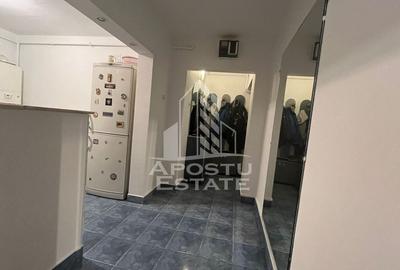 Apartament cu 2 camere, semidecomandat, etaj intermediar - 5