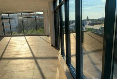 Spațiu comercial, de 100 mp, în Rovine - 2