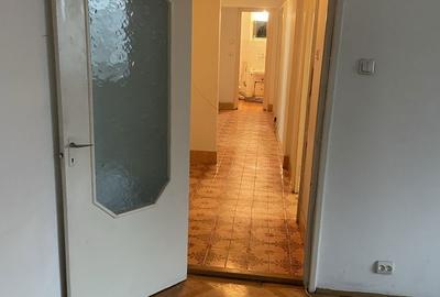 Apartament cu 3 camere decomandat în Central - 2