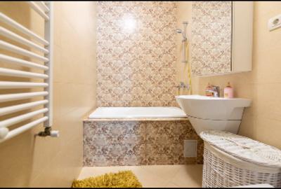 Apartament cu 3 camere decomandat în Nord - 2