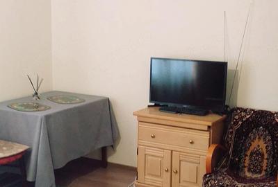Garsonieră decomandată în Precista - 2