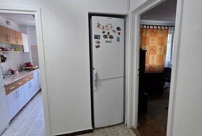 Sagului- P-ta Doina- 3 camere-Decomandat-et 2 - 3
