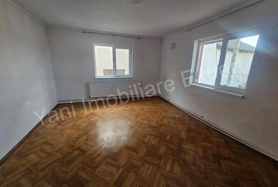 Spațiu comercial, de 320 mp, în Central - 1