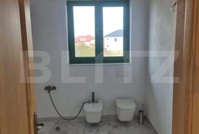 Casă cu 3 camere cu Teren 450 Mp în Central - 10