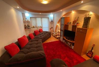 Apartament cu 3 camere decomandat, mobilat în Libertății - 1