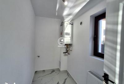 Casă cu 4 camere cu Teren 500 Mp în Lețcani - 3