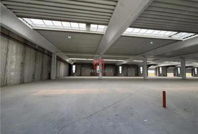 Spațiu comercial, de 300 mp, în Central - 2