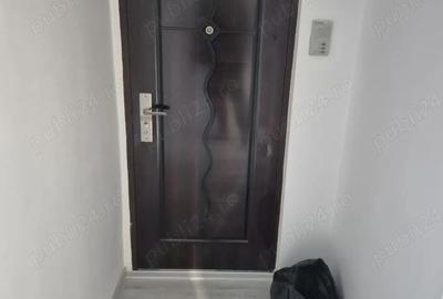 Apartament 3 camere decomandat - 1