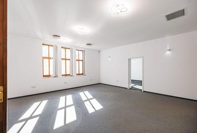 Apartament cu 7 camere semidecomandat în Ultracentral - 17