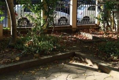 Casă individuală cu 8 camere cu Canalizare în Șoseaua Nordului - 1