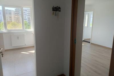 Apartament cu 2 camere semidecomandat în Dristor - 2