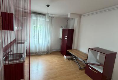 Apartament cu 3 camere semidecomandat în Complex Studențesc - 8