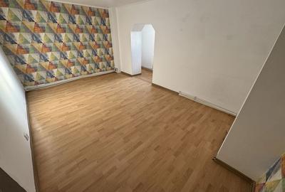 Apartament cu 4 camere decomandat în Obcini - 3