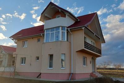 Casă cu 4 camere în Manolești - 4