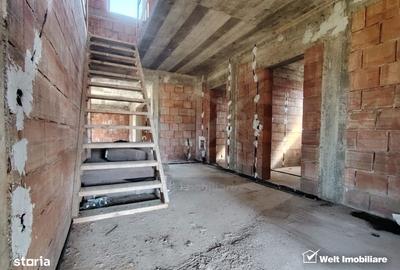 Casă cu 5 camere cu Teren 1843 Mp în Jucu - 3