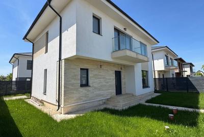 Casă individuală cu 4 camere cu Canalizare în Tunari - 18