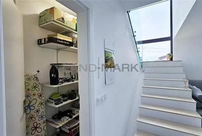 Casă cu Teren 634 Mp în Central - 8