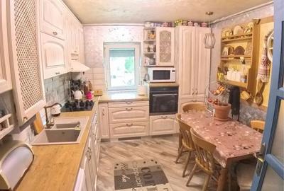 Apartament cu 4 camere decomandat în Dacia - 4