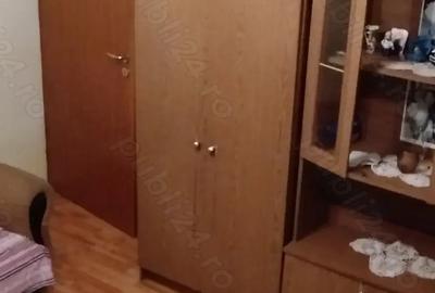 Proprietar vand apartament 3 camere parter - 1