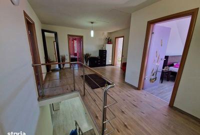 Casă cu 4 camere cu Teren 240 Mp în Bradu - 7
