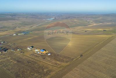 Teren Construcții intravilan de 600 mp, în Vânători - 2