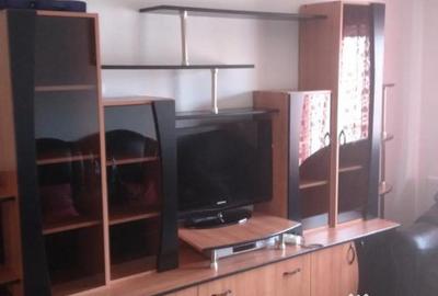 Apartament cu 2 camere decomandat în Republicii - 2