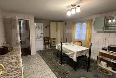 Casă cu 6 camere cu Teren 635 Mp în Central - 9
