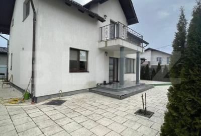 Casă cu 4 camere cu Garaj în Livezeni - 13