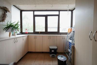 Apartament 4 camere transformat in 3 camere, Parcare, Prl Ghencea Apartament 4 camere transformat in 3 camere, Parcare, Prl Ghencea - 4