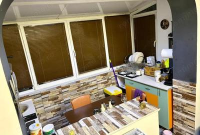 Apartament cu 3 camere semidecomandat în Central - 10