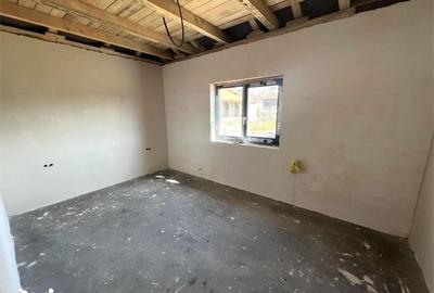 Casă cu 3 camere cu Teren 938 Mp în Viile Satu Mare - 4