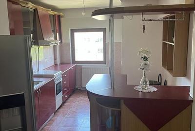 Apartament cu 3 camere decomandat în Republicii - 1