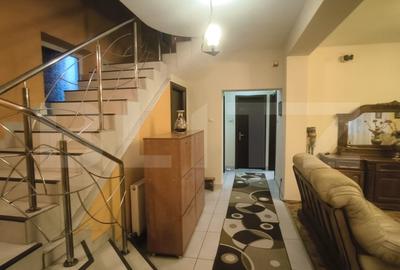 Spațiu comercial, de 440 mp, în Central - 5