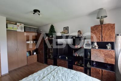 Apartament cu 2 camere semidecomandat, mobilat în Valea Aurie - 7