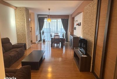 Apartament cu 3 camere în Drumul Taberei