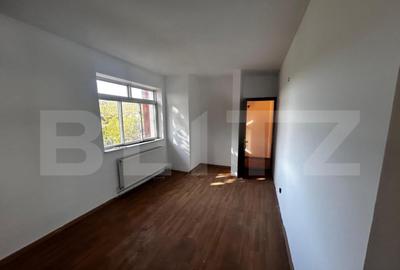 Casă cu 5 camere cu Teren 1320 Mp în Debarcader - 9