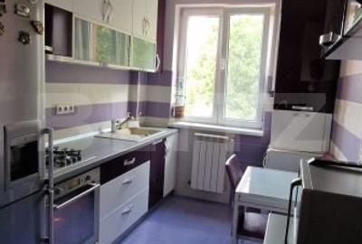 Apartament cu 3 camere decomandat în Micro 1 - 8