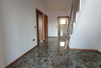Spațiu comercial, de 450 mp, în Central - 1