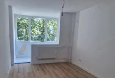 Apartament cu 3 camere semidecomandat în 1 Decembrie 1918 - 2