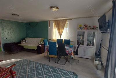 Casa D+Parter, zona in spate la Mol - 2