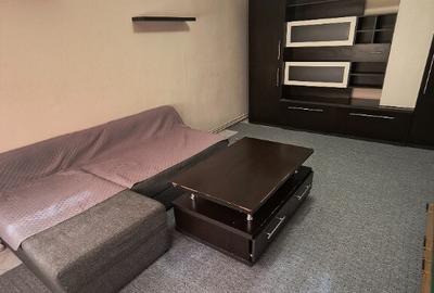 Inchiriez apartament 3 camere Micalaca - 1