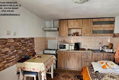 Casa, anexa si teren 1239 mp, situata in Podoleni - 1