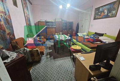 Birou, de 66 mp, în Central - 3